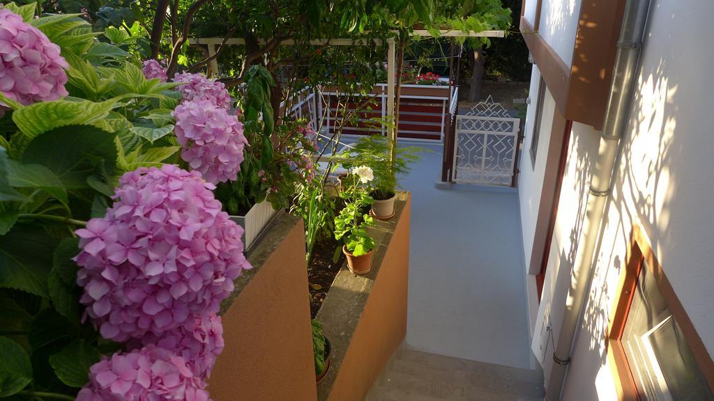 Guest House Kuzmanic Hvar Island Eksteriør billede